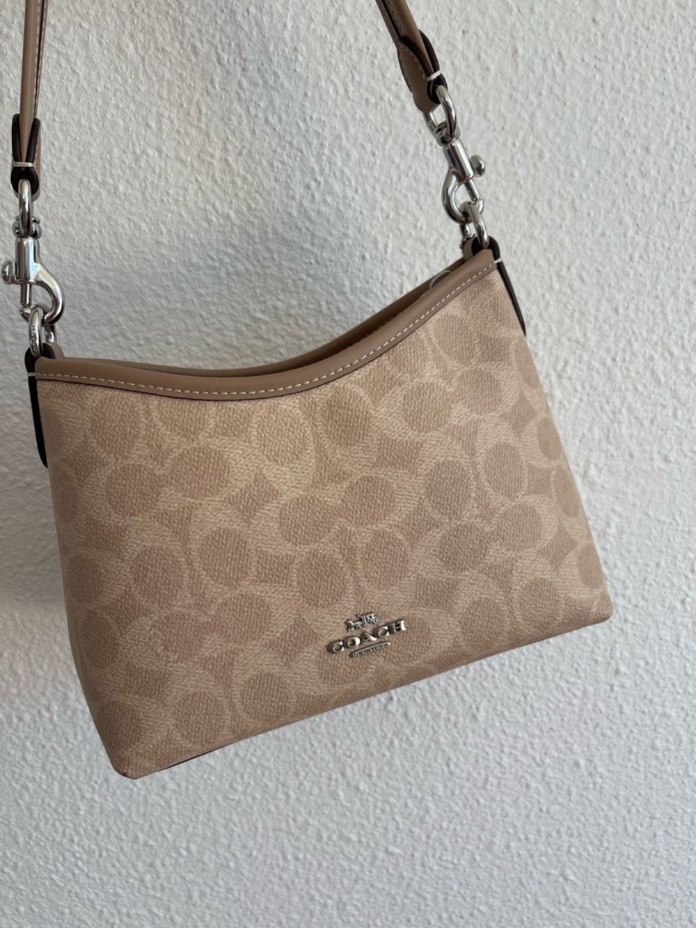 Coach Small Laurel Sig Canvas and silver - Picture 2 of 13